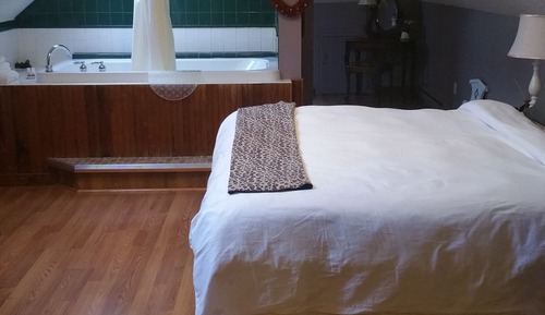 Honeymoon Suite, 1 King Bed, Non Smoking
