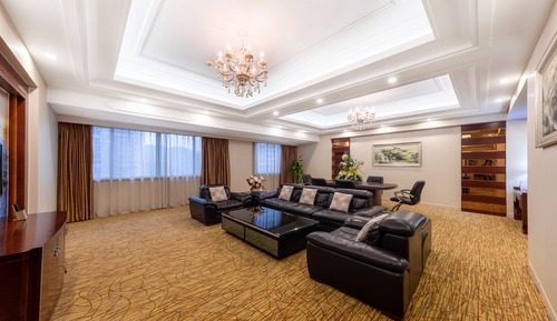 Business Suite, 1 King Bed
