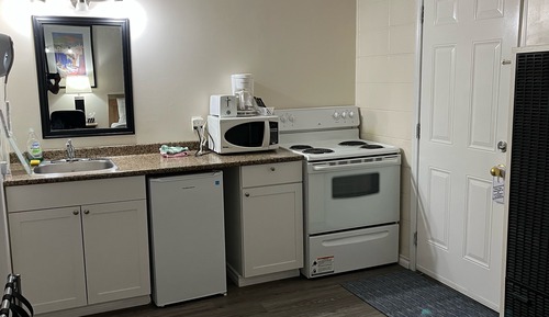 Standard Room, 2 Queen Beds, Non Smoking