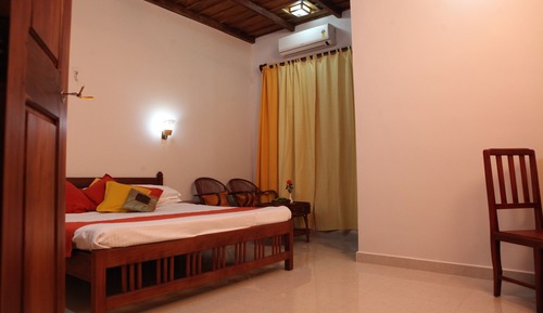 Double Deluxe Private Cottage