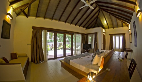 Island Villa With Pool with 15% Off Food & Beverage (excluding in-room dining).