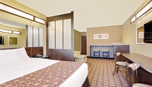Studio Suite, 1 Queen Bed, Non Smoking