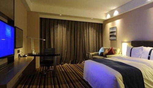 Suite, 1 King Bed