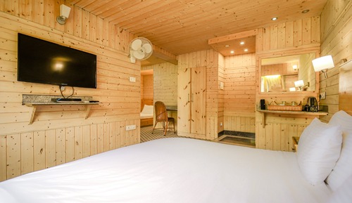 Family Room, 1 Bedroom, Garden View