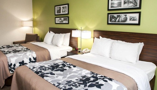 Room, 2 Queen Beds, Accessible, Non Smoking
