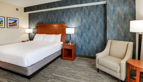 Deluxe Room, 1 King Bed, Refrigerator & Microwave (Upper Floor)