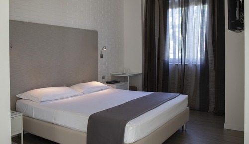 Standard Double Room, Hill View