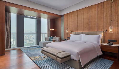 Suite, 1 King Bed (Ambassador)