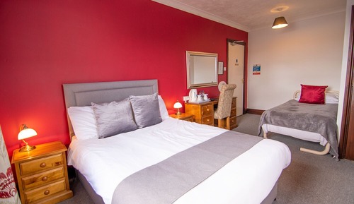 Family Suite, Ensuite, River View