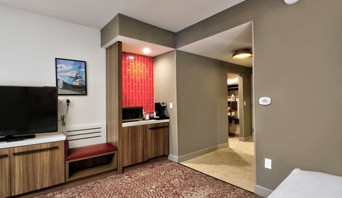 Room, 2 Queen Beds, Accessible, Bathtub