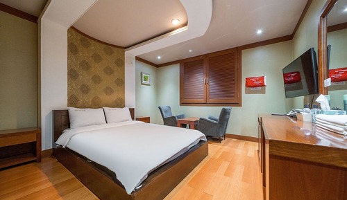 Room (Standard Room (Bed))