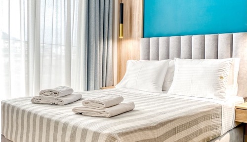 Suite, 2 Bedrooms, Partial Sea View