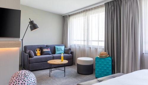 Room, 1 Queen Bed with Sofa bed