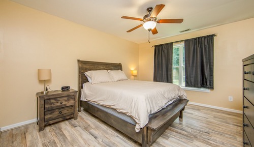 House, 3 Bedrooms, 2 Bathrooms