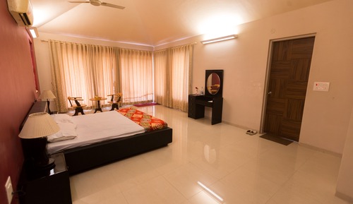 Premium Villa, Multiple Beds