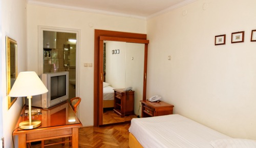 Single Room, Sea View
