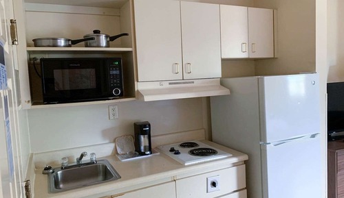 Deluxe Room, 2 Double Beds, Non Smoking, Refrigerator & Microwave