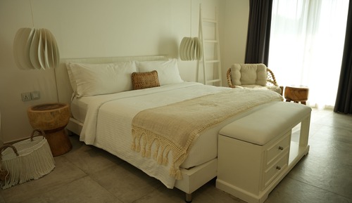 The Beach Suite, 1 King Bed, Beach View, Sea Facing