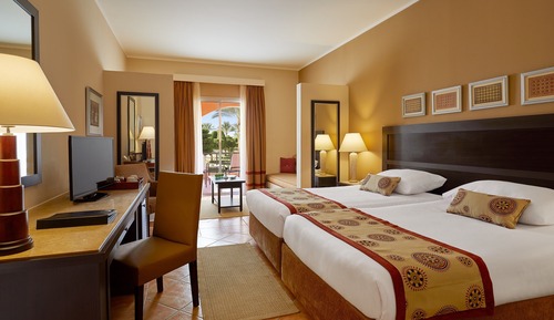 Superior Room, 2 Twin Beds, Sea View