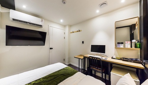 Room (Comfortable room)