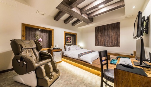 Room (Champyeon Oriental Medicine (massage )