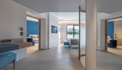 Deluxe Room, Balcony