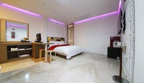 Room (Standard Room)