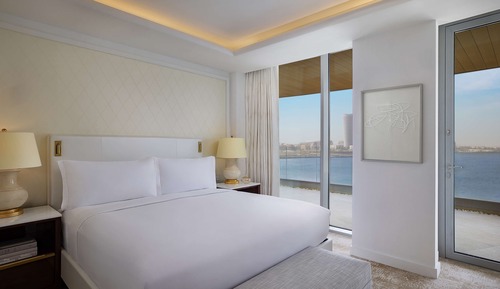 Deluxe Room, 1 King Bed