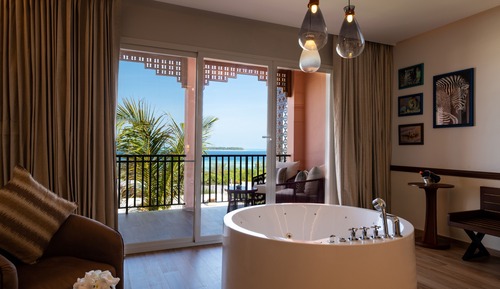 Superior Suite King Ocean View w Whirlpool