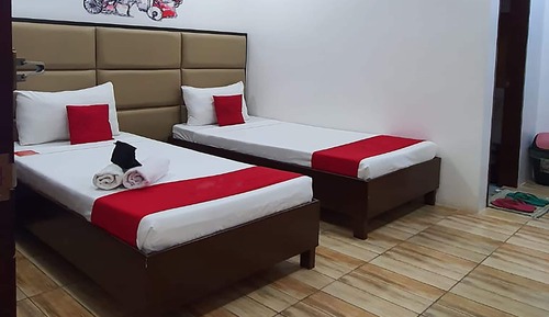 Standard Twin Room