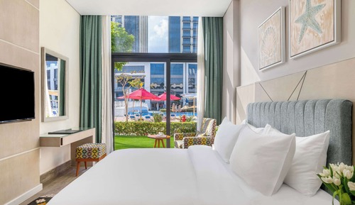 Junior Suite With Pool Access