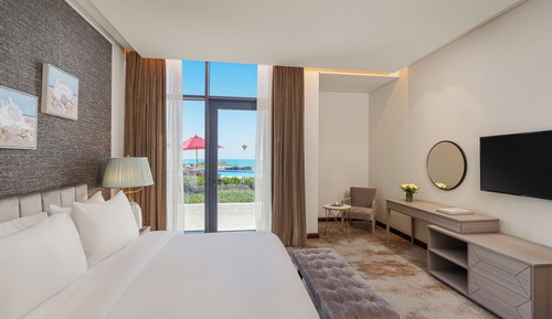 Deluxe Room King Bed