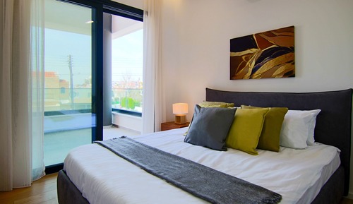 Deluxe Apartment