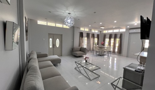 House (Gulfview Townhouse with Pool and Jacu)