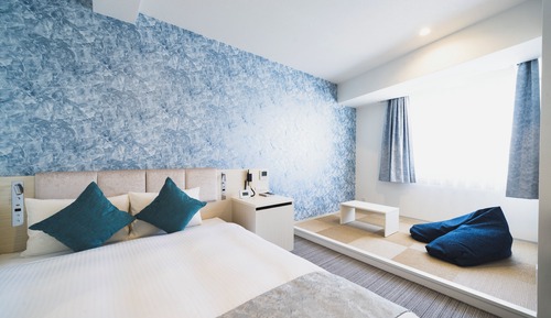 Japanese Western Style Double Room (1 Queen Bed& 1 Futon), Non Smoking