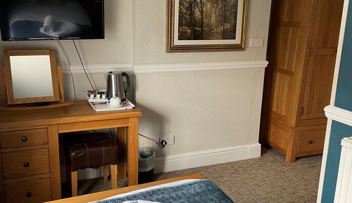 Comfort Single Room, Ensuite, City View