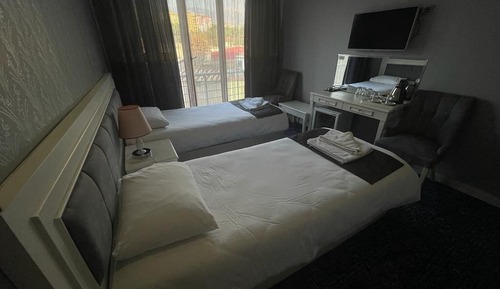 Classic Twin Room