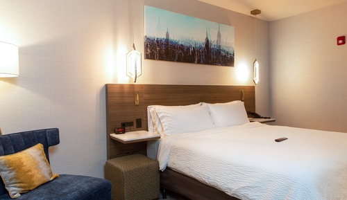 Standard Room, 1 King Bed, Accessible (Mobility, Transfer Shower)