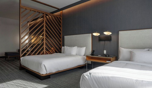 Room, 2 Queen Beds (Mobility Accessible, Tub)