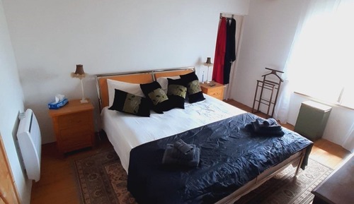 Comfort Double Room, Ensuite, Garden View (Swallows)