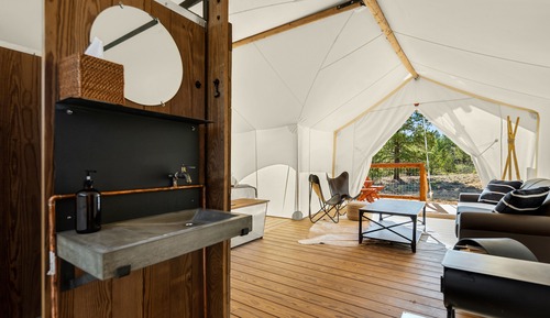 Suite with Kids Tent