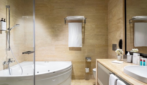 Suite, 1 King Bed, Sea View
