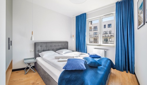 Apartment (12 F)