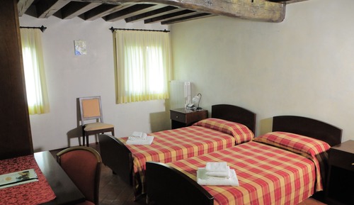 Single Room, Shared Bathroom