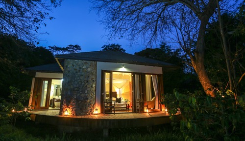 Luxury Room, 1 King Bed, Balcony