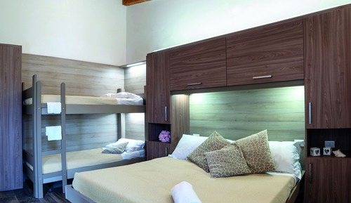 Bungalow (4 adults)