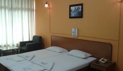 Non A/C room