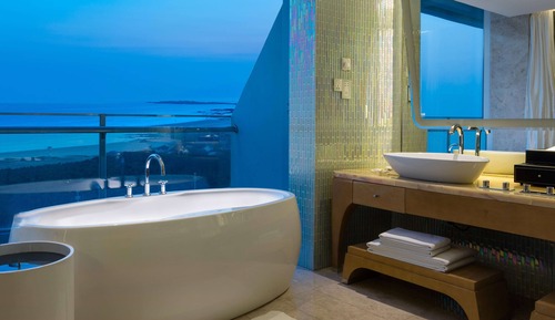 Deluxe Room, 1 King Bed, Sea View