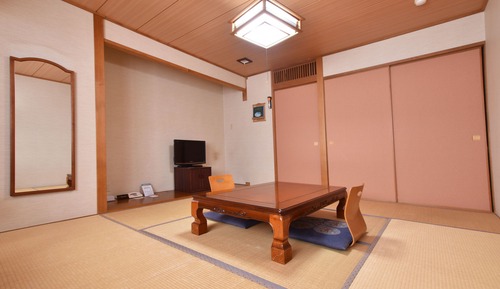 Japanese Style Room, Smoking