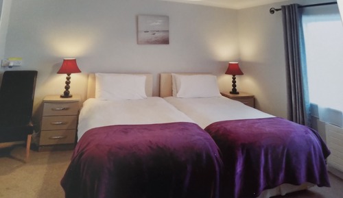 Comfort Apartment, 2 Bedrooms, Mountain View, Courtyard Area